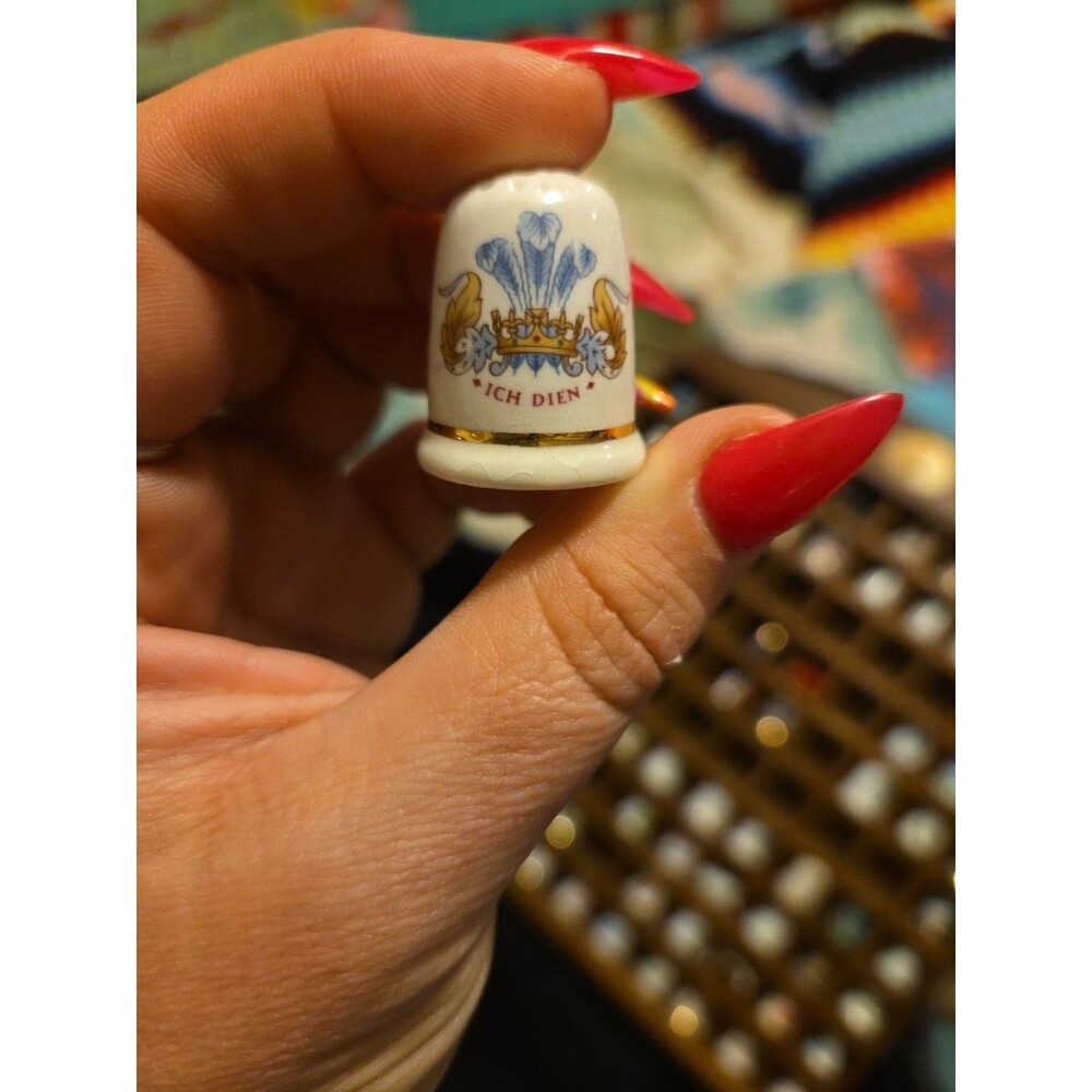 Vintage Thimble Commemorative of Prince Charles and Lady Diana 1981